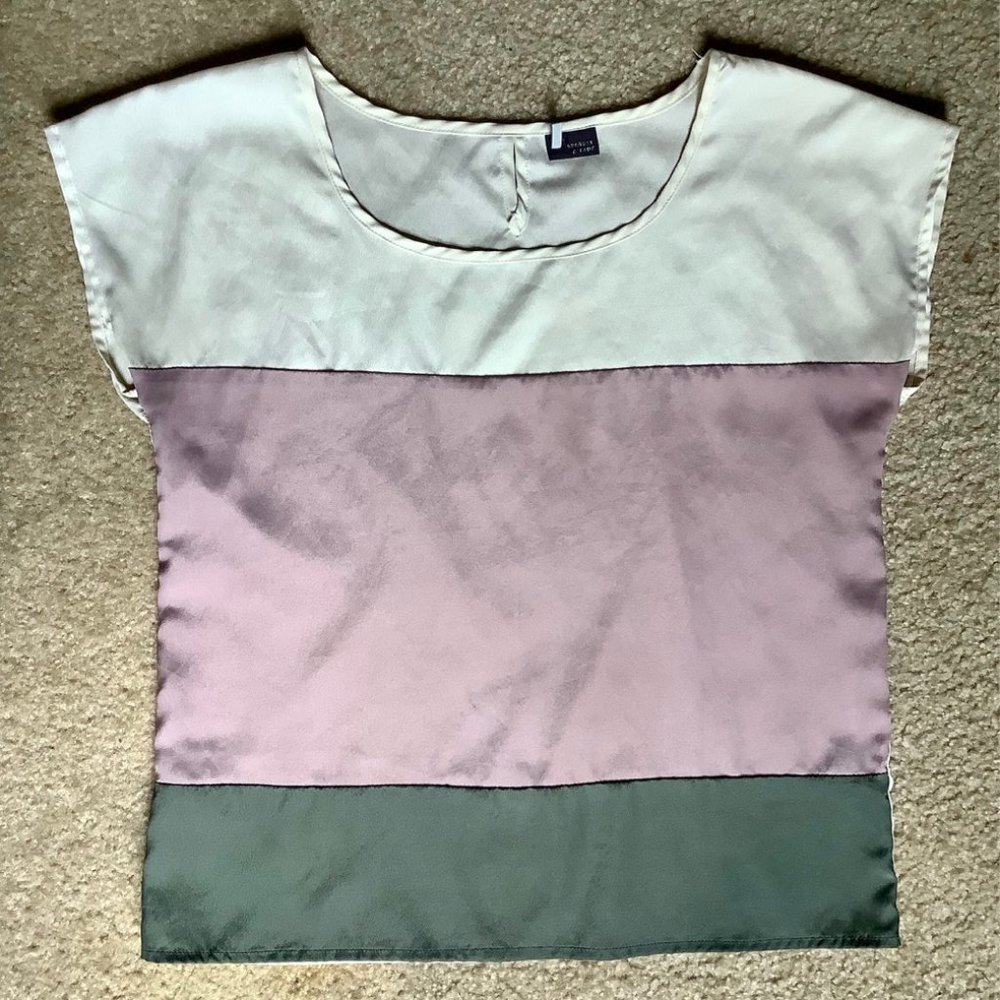 ⭐️2/$15 Sparkle & Fade Short-Sleeve Top Size Small